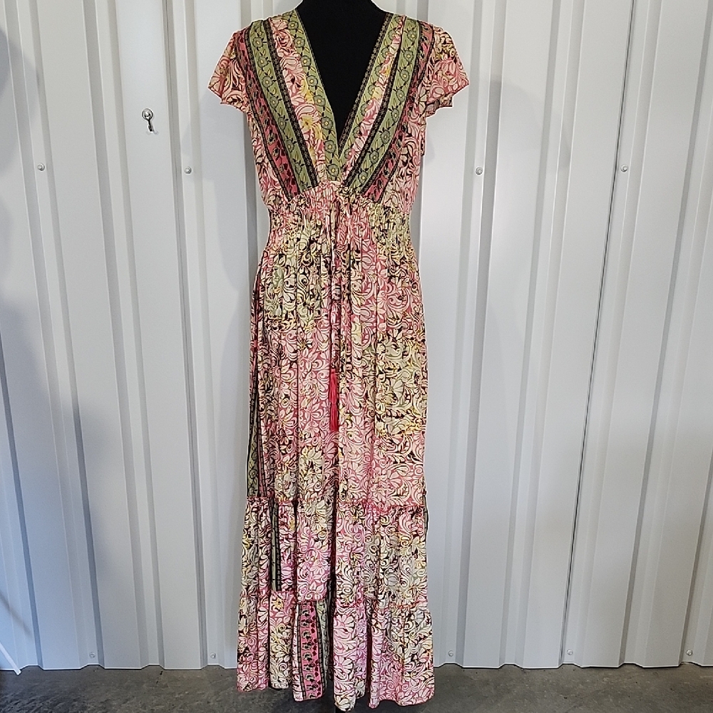 Bold And Beautiful Women's Floral V-Neck Maxi Dress Poly-Silk Size 8 NWT Tiered
